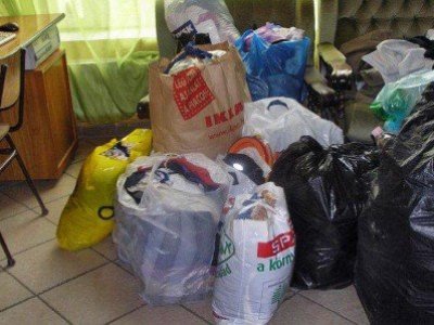 Ruha-adomány átadása – 3. kép