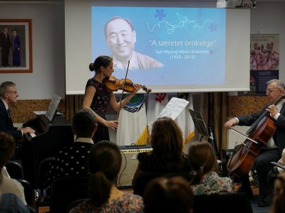 Megemlékezés Sun Myung Moon tiszteletesről – 11. kép